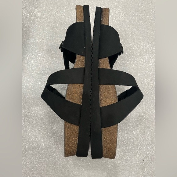 [41/10] Mephisto Women's Hannel Sandal EUC - Picture 4 of 7